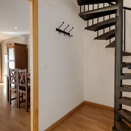 Pleasant In With Fireplace Gúdar