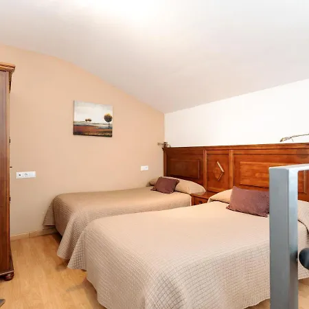 Pleasant In With Fireplace Gúdar